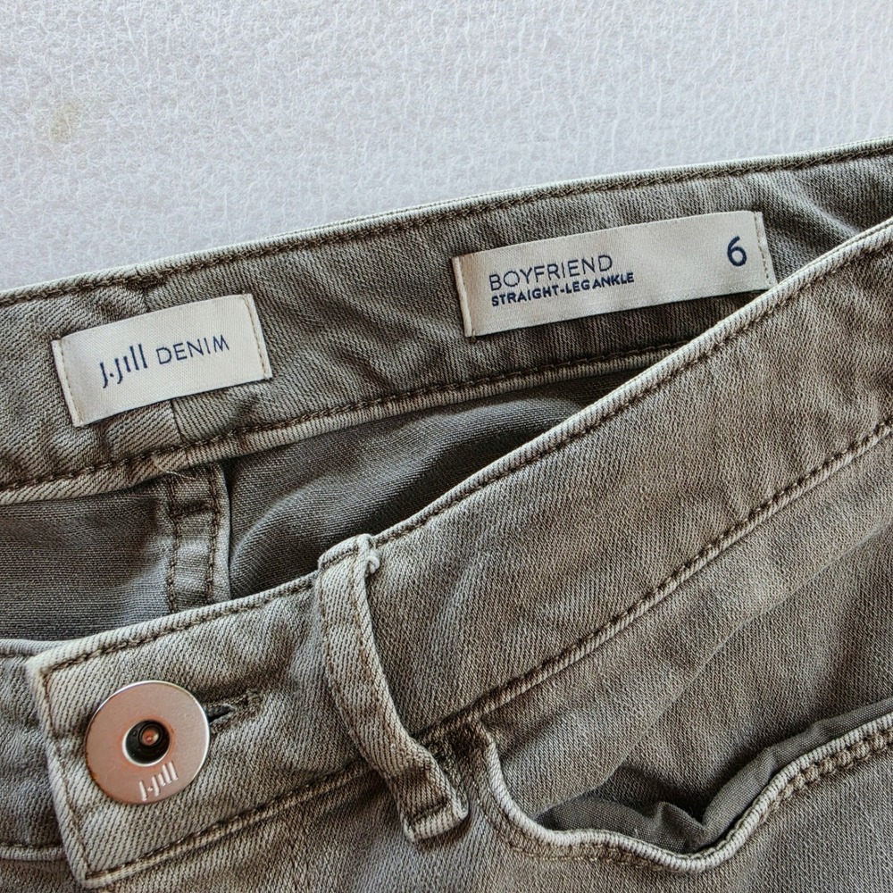 J. Jill Boyfriend Straight Leg Ankle Jeans Light Soft Taupe Stretch Denim Size 6 - Picture 3 of 10